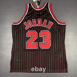 100% Authentic Michael Jordan Mitchell Ness 96 97 Bulls Jersey Size 52 2XL