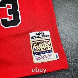 100% Authentic Michael Jordan Mitchell Ness 97 98 Bulls Jersey Size 18M Infant