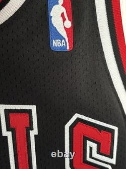 100% Authentic Michael Jordan Mitchell & Ness 97 98 Bulls Jersey Size 36 S Mens