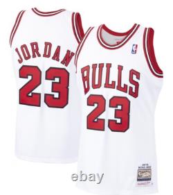 100% Authentic Michael Jordan Mitchell Ness 97 98 Bulls Jersey Size 44 L Mens