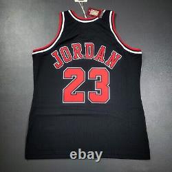 100% Authentic Michael Jordan Mitchell & Ness 97 98 Bulls Jersey Size 48 XL Mens