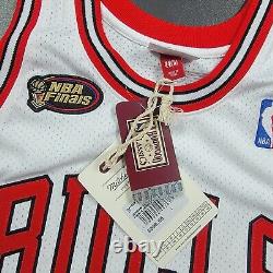 100% Authentic Michael Jordan Mitchell Ness 97 98 Finals Bulls Jersey Size 44 L