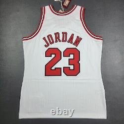 100% Authentic Michael Jordan Mitchell Ness 97 98 Finals Bulls Jersey Size 44 L