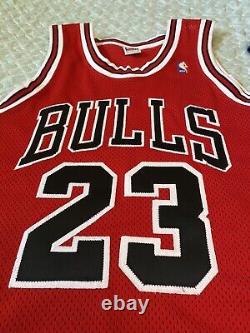 100% Authentic Michael Jordan Rare Vintage Chicago Bulls Jersey Size 44 L Mens