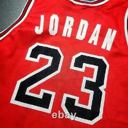 100% Authentic Michael Jordan Vintage Champion Bulls Jersey Size XL 48 Mens