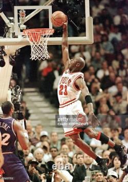 100% Authentic Michael Jordan Vintage Nike 1998 NBA Finals Bulls Jersey Size 44