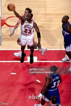 100% Authentic Michael Jordan Vintage Nike 1998 NBA Finals Bulls Jersey Size 44