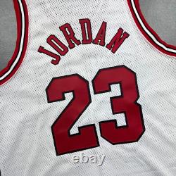 100% Authentic Michael Jordan Vintage Nike 1998 NBA Finals Bulls Jersey Size 44