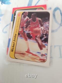 1986-87 Fleer Stickers Michael Jordan #8 (RC)