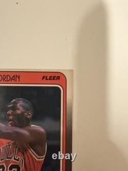 1988-89 Fleer Michael Jordan #17 Chicago Bulls HOF Vintage Basketball Card 1988-89 Fleer Michael Jordan #17 Chicago Bulls HOF Vintage Basketball Card