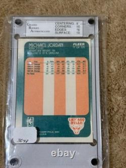 1988-89 Fleer Michael Jordan #17 Gem Mint 10 GRA Graded Bulls HOF 118783