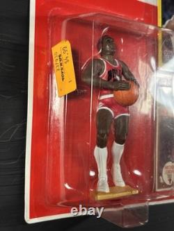1990 Kenner Starting Lineup Michael Jordan Chicago Bulls SEALED Yellow Card RARE