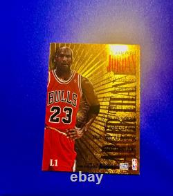 1995-96 Skybox Premium Larger than Life Michael Jordan #L1