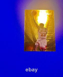 1995-96 Skybox Premium Larger than Life Michael Jordan #L1