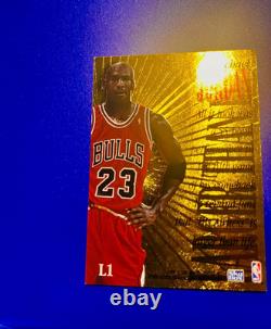 1995-96 Skybox Premium Larger than Life Michael Jordan #L1