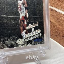 1997 ULTRA 23G GOLD MEDALLION MICHAEL JORDAN PSA 8 Chicago Bulls