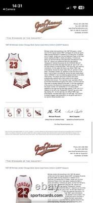 1998-99 Upper Deck Black Diamond Michael Jordan #6 Jersey Fusion