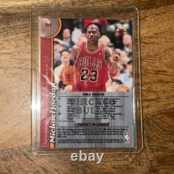 1998 TOPPS FINEST withPROTECTOR MICHAEL JORDAN BASKETBALL CARD #81 CHICAGO BULLS