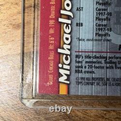 1998 TOPPS FINEST withPROTECTOR MICHAEL JORDAN BASKETBALL CARD #81 CHICAGO BULLS