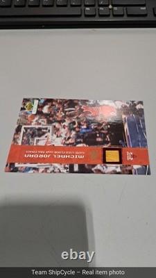 1998 Upper Deck Michael Jordan 1998 NBA Finals GameUsed Floor 4221000 G2U