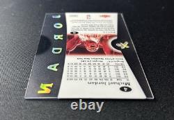 2006 Fleer E-x Michael Jordan #4 Bulls Gorgeous Look