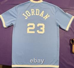 Authentic Michael Jordan #23 UNC 83-84 NCAA Mitchell & Ness Shooting Shirt 44/L