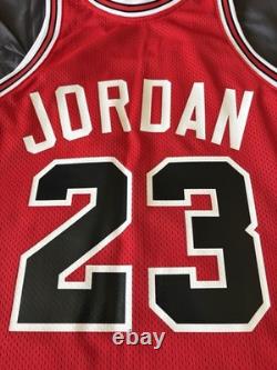 Authentic Mitchell & Ness Chicago Bulls Michael Jordan 1987-88 Jersey L SZ 44