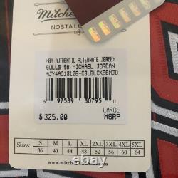 Authentic Mitchell and Ness Michael Jordan Chicago Bulls 96-97 Jersey(Large)