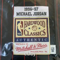 Authentic Mitchell and Ness Michael Jordan Chicago Bulls 96-97 Jersey(Large)