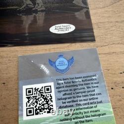 Chicago Bulls 11x14 Michael Jordan autographed Dunking Photo with COA Auto