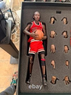 Enterbay NBA Michael Air Jordan Nike Shoes FINAL 16 Real Masterpiece 2 FIGURES