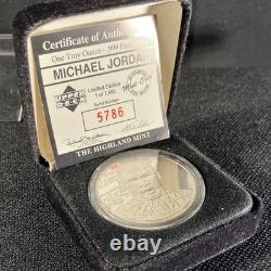 Highland Mint Michael Jordan Basketball 1 Troy oz. 999 Fine Silver Coin COA
