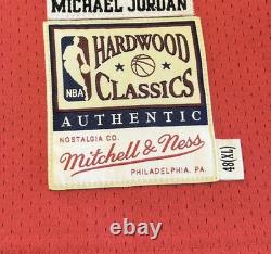 Jordan Mitchell & Ness Bulls 1997-98 NBA Finals Red Authentic Jersey 48(XL)