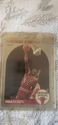 LOT of 2 Rare&Sought After Michael Jordan NBAHOOPS CARDS #5 A CRAZY AMAZIN