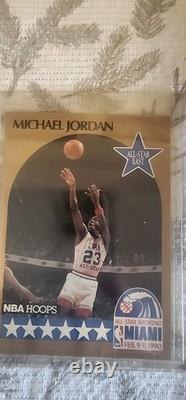 LOT of 2 Rare&Sought After Michael Jordan NBAHOOPS CARDS #5 A CRAZY AMAZIN