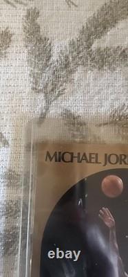 LOT of 2 Rare&Sought After Michael Jordan NBAHOOPS CARDS #5 A CRAZY AMAZIN