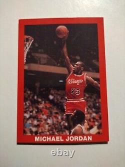 MICHAEL JORDAN 1989 STAR CO. DUNKING THE BASKETBALL CARD. Estate Sale Find