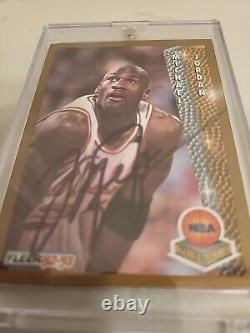 MICHAEL JORDAN 1992 Fleer NBA Award Winner #246 (HARD-SIGNED AUTO) WithCOA (AEU)