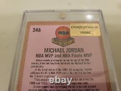 MICHAEL JORDAN 1992 Fleer NBA Award Winner #246 (HARD-SIGNED AUTO) WithCOA (AEU)