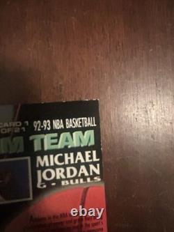 MICHAEL JORDAN 1992 TOPPS STADIUM CLUB #1 BEAM TEAM MEMBERS ONLY Dinged Corner