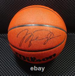 MICHAEL JORDAN AUTOGRAPHED BASKETBALL SIGNED with COA