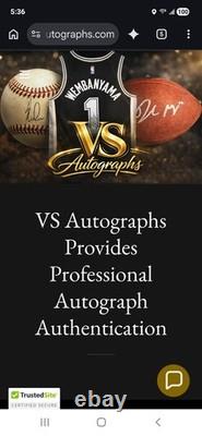 MICHAEL JORDAN Hand-Signed Autographed Baseball WithCOA & Protective Case (BULLS)