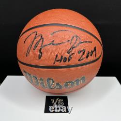 MICHAEL JORDAN SIGNED AUTOGRAPHED HOF'09 CHICAGO BULLS BASKETBALL With HOLO COA