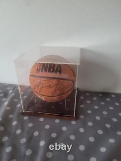 MICHAEL JORDAN Signed Basketball Ready 2 Display in Case & With COA Autographed
