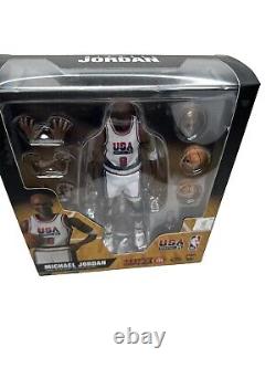 Mafex Michael Jordan Team USA Basketball 1992 NBA (New) No. 132 Variant