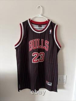 Men's Nike Michael Jordan #23 Chicago Bulls Jersey Black Pinstripe Sz 50 NWOT