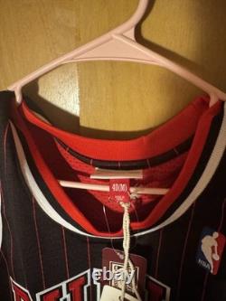 Michael Jordan 1995-96 Chicago Bulls Authentic Jersey Size 40 M NWT