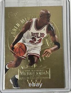 Michael Jordan 1995-96 Fleer Ultra GOLD MEDALLION #25 Chicago Bulls