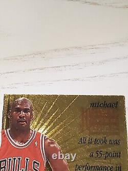 Michael Jordan 1995-96 SkyBox Premium Larger Than Life #L1 Chicago Bulls