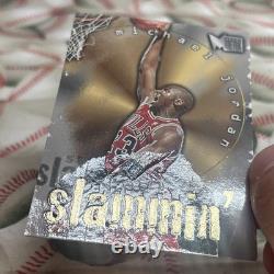 Michael Jordan 1996 Skybox Metal #6 Steel Slammin' (damaged)